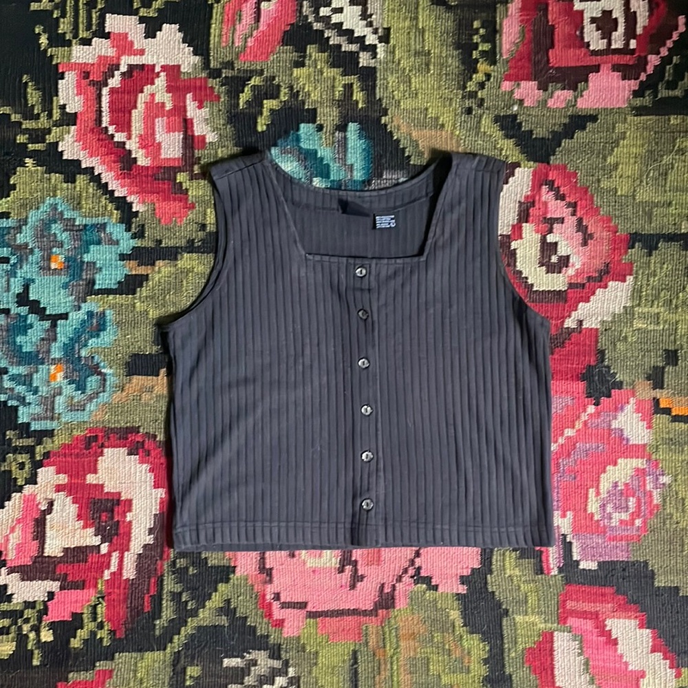 Boxy Cropped Sleeveless Black Muscle Tank Size L